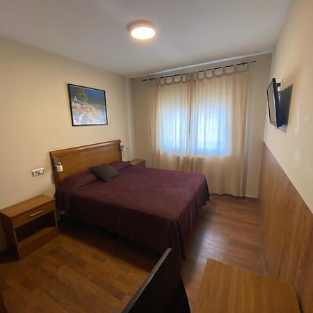 Hotel Dpcristal à Sarria Extérieur photo