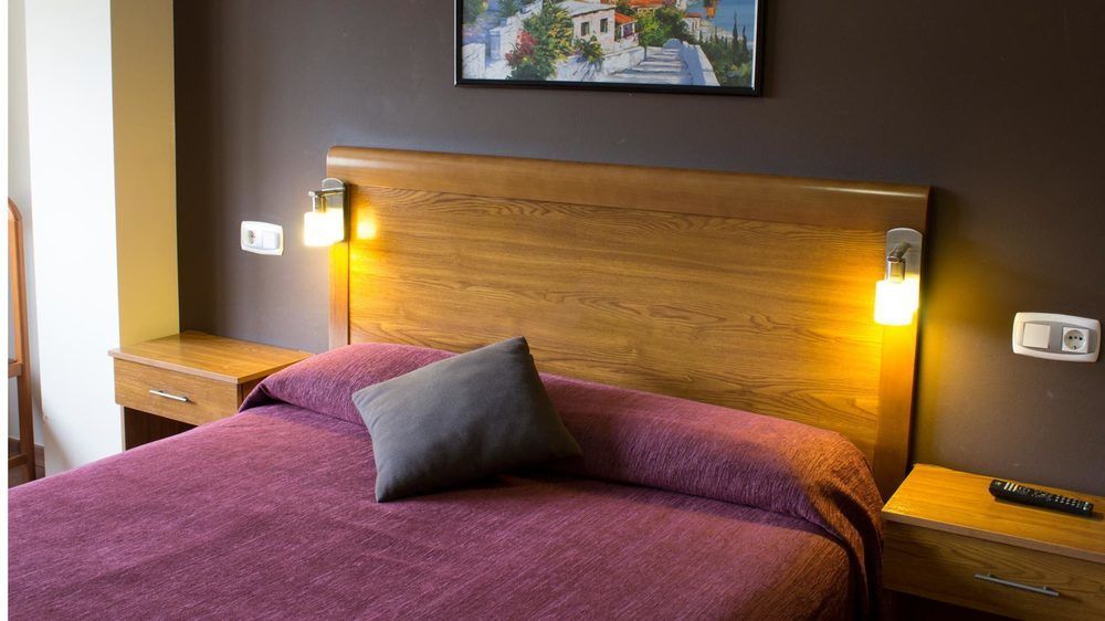 Hotel Dpcristal à Sarria Extérieur photo